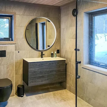 In Edland With Wifi *